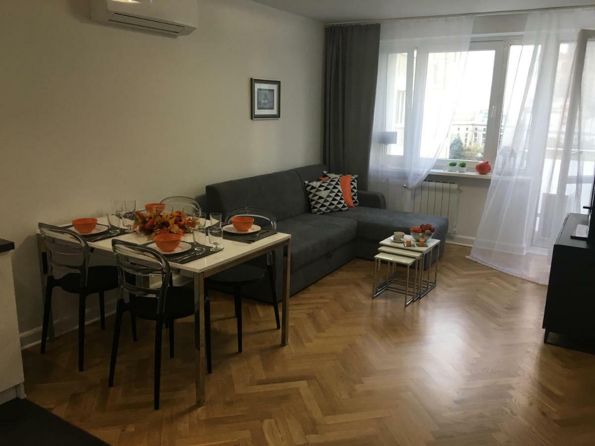 דירות ורשה Apartament Emilia מראה חיצוני תמונה