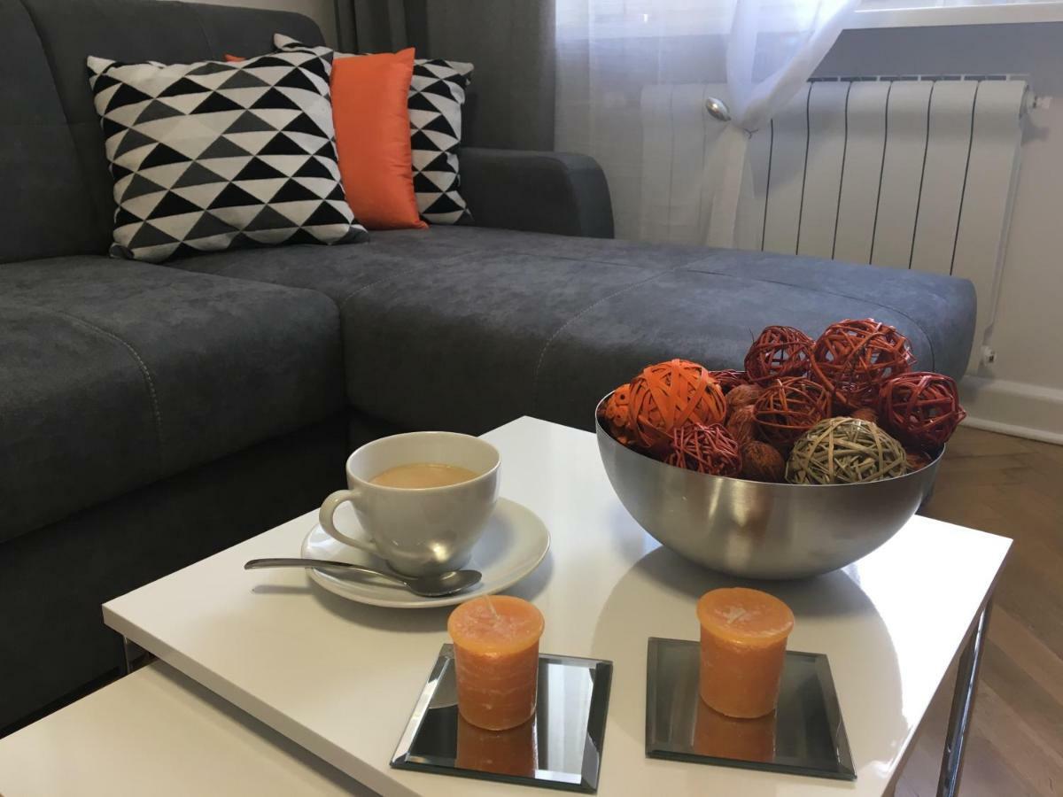 דירות ורשה Apartament Emilia מראה חיצוני תמונה